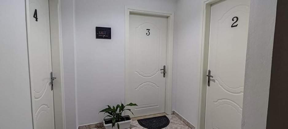 סרנדה Hotel Klironomi מראה חיצוני תמונה