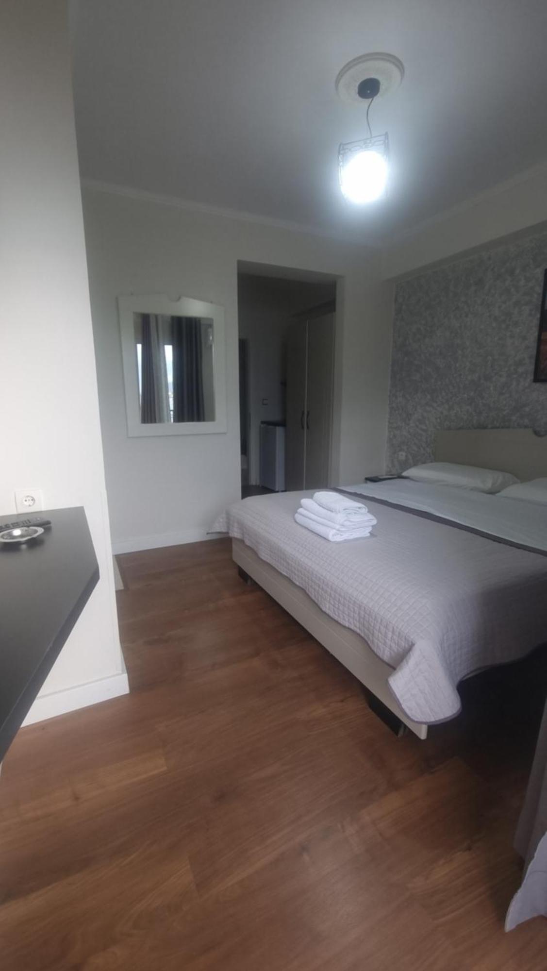 סרנדה Hotel Klironomi מראה חיצוני תמונה
