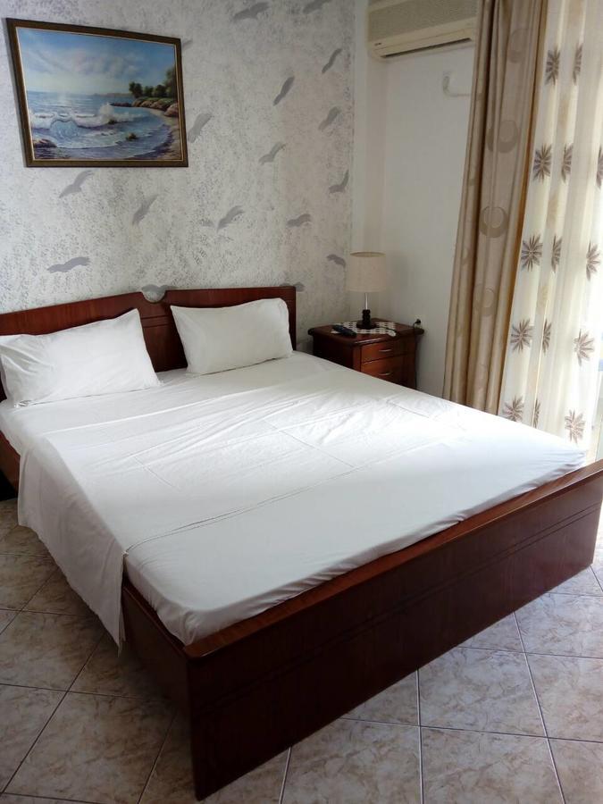 סרנדה Hotel Klironomi מראה חיצוני תמונה